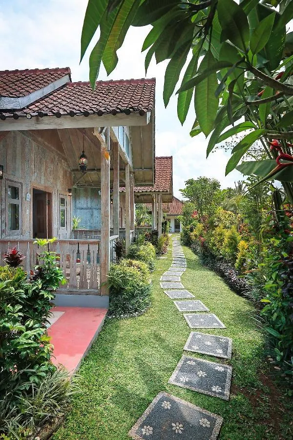 Ubud Glassy Villa By Pramana Villas